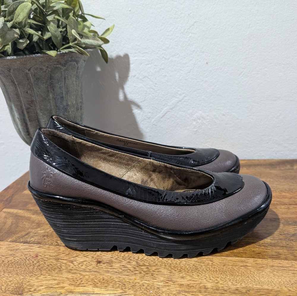 Fly London Yoni Shoes Womens 6-6.5 EU-37‎   Leather Wedge Heel Slip On